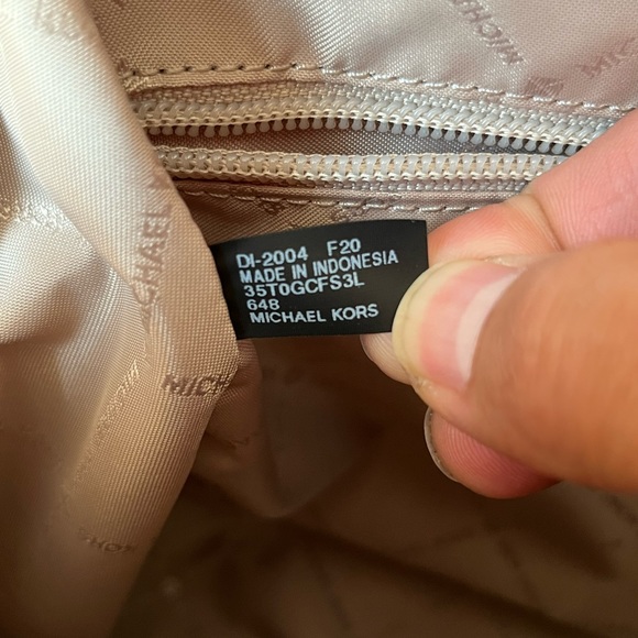 🌼Michael Kors Set - Picture 11 of 16